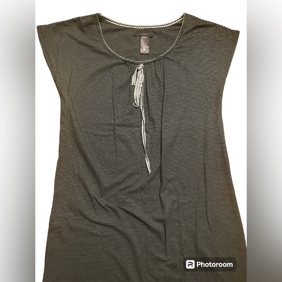 2 for $20 Liz Claiborne skirt stripped grey size small - Picture 2 of 5